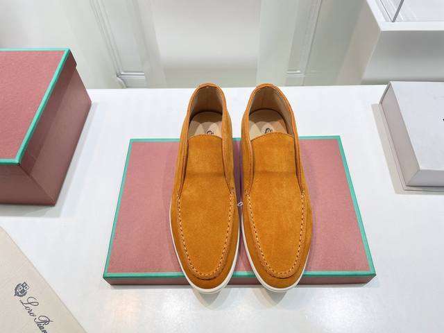 Loro Piana 帆船鞋 Open Walk深口鞋，高帮 意大利顶级羊绒品牌，不懈追求优质，珍稀原材料，对于优质品质的矢志不渝追求已令它成为行业的标杆，羊绒